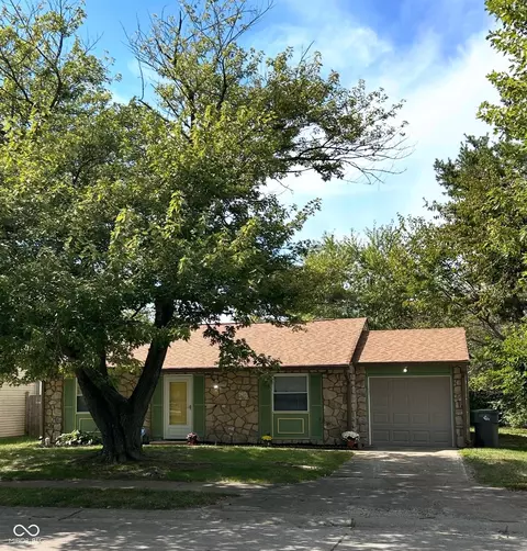 5240 Chisolm Trl, Indianapolis, IN 46237