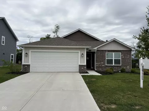 1466 Fleming Dr, Greenfield, IN 46140