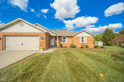 3864 Colonial Dr, Anderson, IN 46012