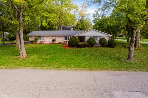 1146 Fairway Dr, Indianapolis, IN 46260