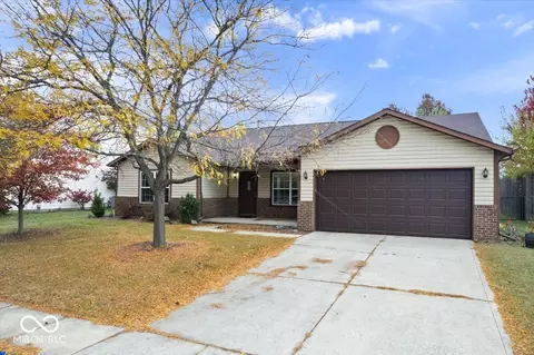 10055 Plantana Blvd, Fishers, IN 46038