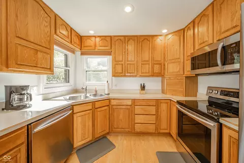 Kitchen - 6208 Red Fox Rd, Pendleton, IN 46064 photo 1 of 3
