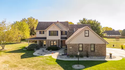 Exterior - 6208 Red Fox Rd, Pendleton, IN 46064 photo 3 of 13