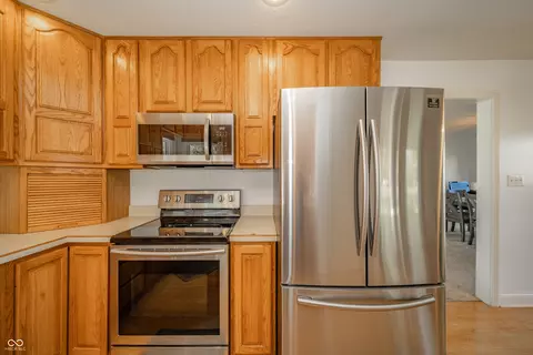 Kitchen - 6208 Red Fox Rd, Pendleton, IN 46064 photo 3 of 3