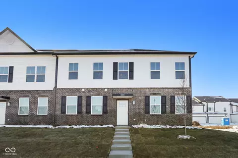 6163 Rhinecliff Dr, Whitestown, IN 46075