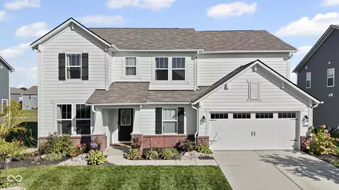 2433 S Copperstone Dr, New Palestine, IN 46163