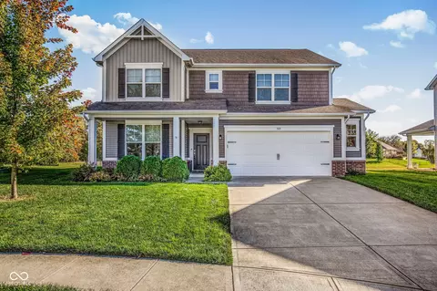 745 S Summerhaven Ct, New Palestine, IN 46163