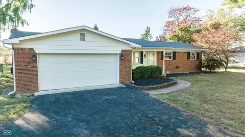 10080 N Balfer Dr W, Fortville, IN 46040