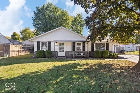 1039 Galaxie Dr, Greenwood, IN 46142