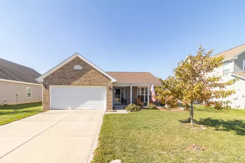 658 Bobtail Dr, Greenfield, IN 46140