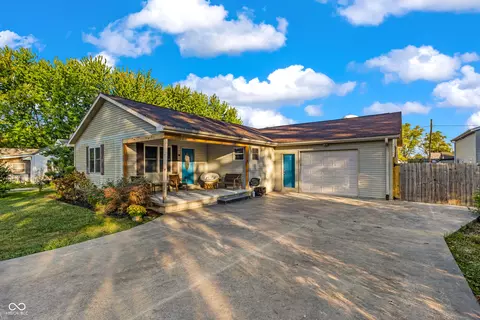 13908 W Daleville Rd, Daleville, IN 47334