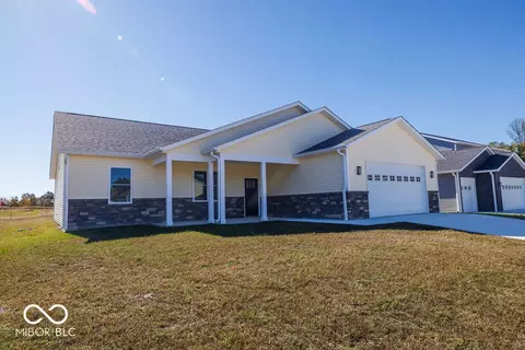 104 Pin Oak Rd, Spencer, IN 47460
