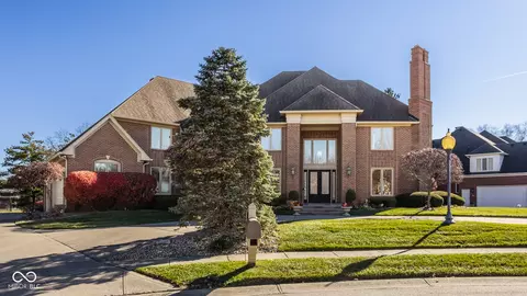 10559 Chatham Ct, Carmel, IN 46032