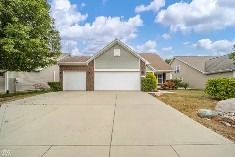 15232 Smarty Jones Dr, Noblesville, IN 46060