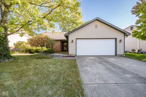 10126 Park Ridge Dr, Indianapolis, IN 46229