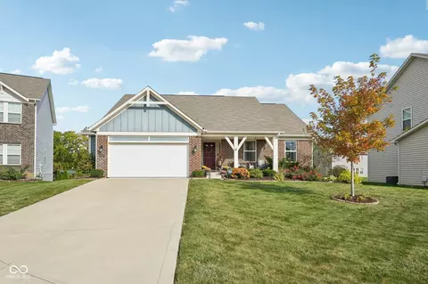 5039 Arling Ct, Indianapolis, IN 46237