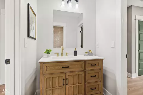 Bath - 2236 E 75th St, Indianapolis, IN 46240 photo 5 of 7