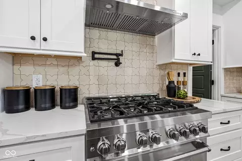 Kitchen - 2236 E 75th St, Indianapolis, IN 46240 photo 5 of 7