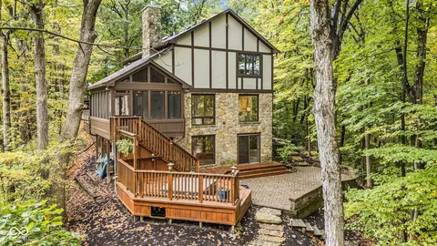10218 Indian Lake Blvd S, Indianapolis, IN 46236