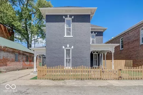 106 W Washington St, Fairland, IN 46126