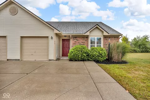 417 Woodberry Dr, Danville, IN 46122
