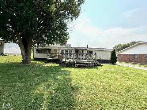206 E Adams St, Darlington, IN 47940