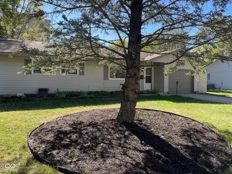 475 Emerson Rd, Carmel, IN 46032