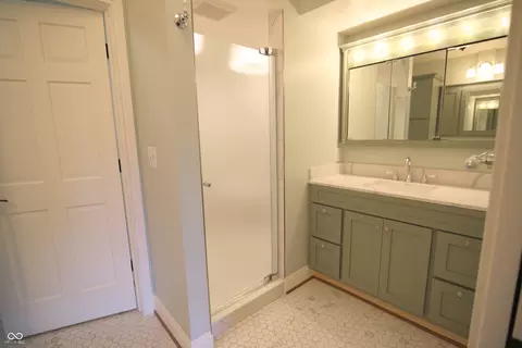 Bath - 10573 E 116th St, Fishers, IN 46037 photo 1 of 4