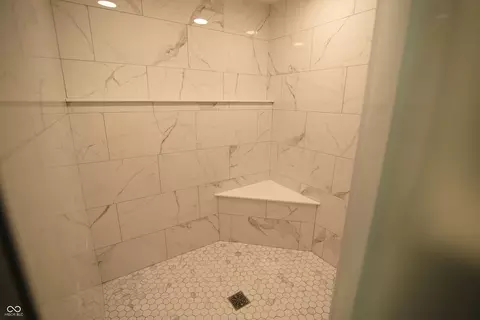 Bath - 10573 E 116th St, Fishers, IN 46037 photo 3 of 4