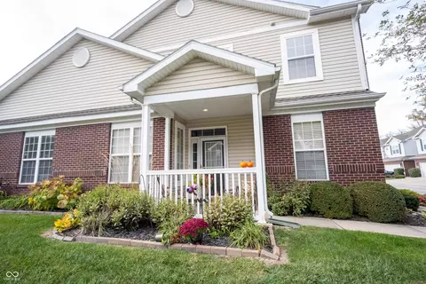 3961 Much Marcle Dr, Zionsville, IN 46077