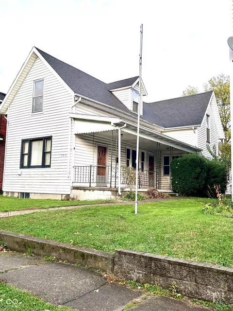 135 S Jefferson St, Knightstown, IN 46148