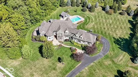 4076 Wild Wood Ct, Zionsville, IN 46077