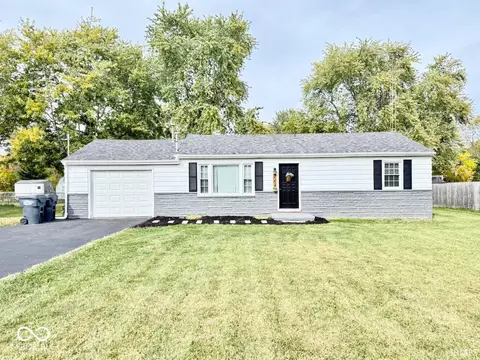 9204 E Miller St S, Selma, IN 47383