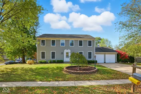 11302 Wood Creek Dr, Carmel, IN 46033