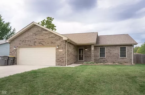 828 Phillips Ln, Seymour, IN 47274