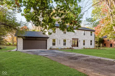10720 Lakeview Dr, Carmel, IN 46033