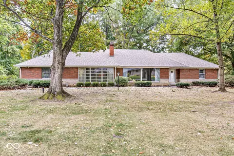 69 Highland Manor Ct S, Indianapolis, IN 46228