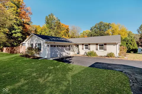303 Countrywood Dr, Noblesville, IN 46060