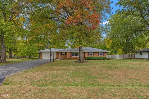 4904 E 70th St, Indianapolis, IN 46220