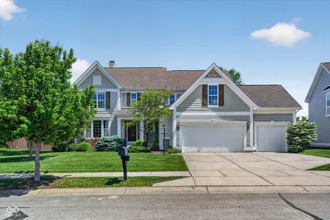 13701 Blooming Orchard Dr, Fishers, IN 46038