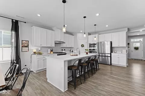 Kitchen - 7255 Martock Dr, Plainfield, IN 46168 photo 1 of 4