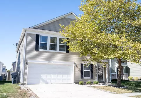 10929 Woods Dr, Ingalls, IN 46048