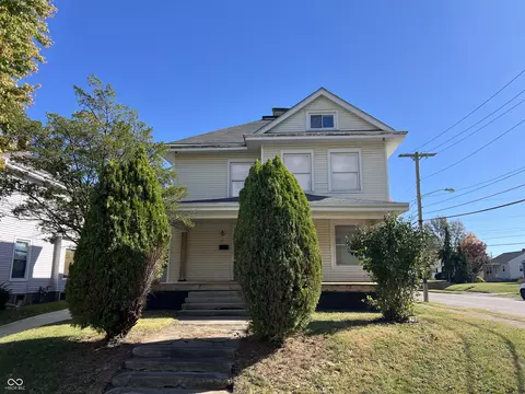 110 Woodlawn Pl, Crawfordsville, IN 47933