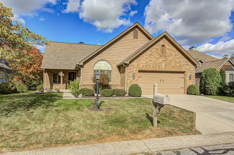 7248 River Glen Dr, Fishers, IN 46038
