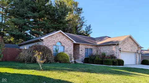 268 Matthew Dr, Seymour, IN 47274