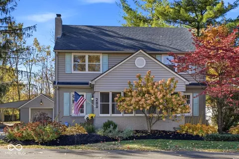 280 S 9th St, Zionsville, IN 46077
