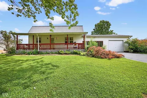 127 Hickory Heights Cir, Bedford, IN 47421