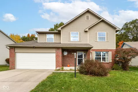 11122 Oakspring Ct, Indianapolis, IN 46239