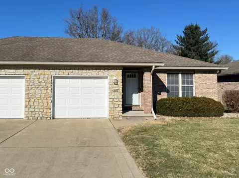 5086 Memphis Ct, Columbus, IN 47203