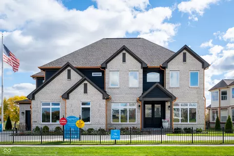 4301 Stone Lake Dr, Zionsville, IN 46077